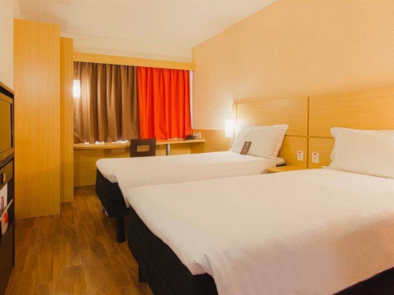 Ibis Aeroporto 3*