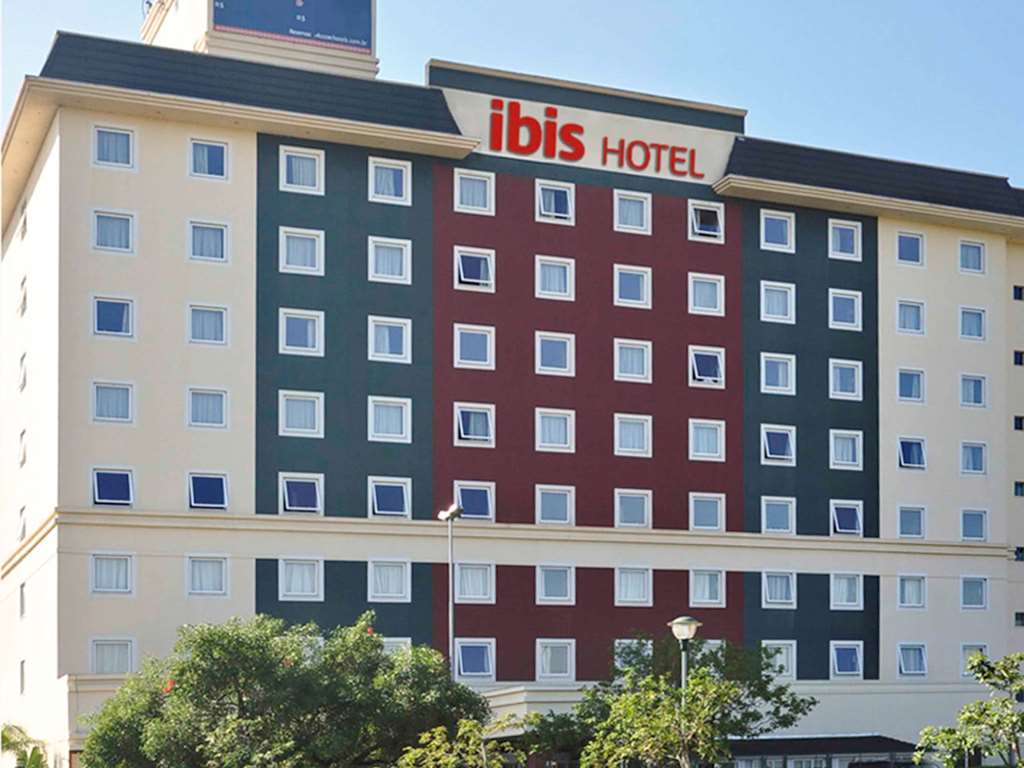 Ibis Aeroporto Hotel 3*